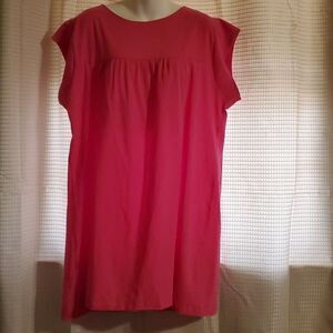 Sucnefaa woman tunic NEW